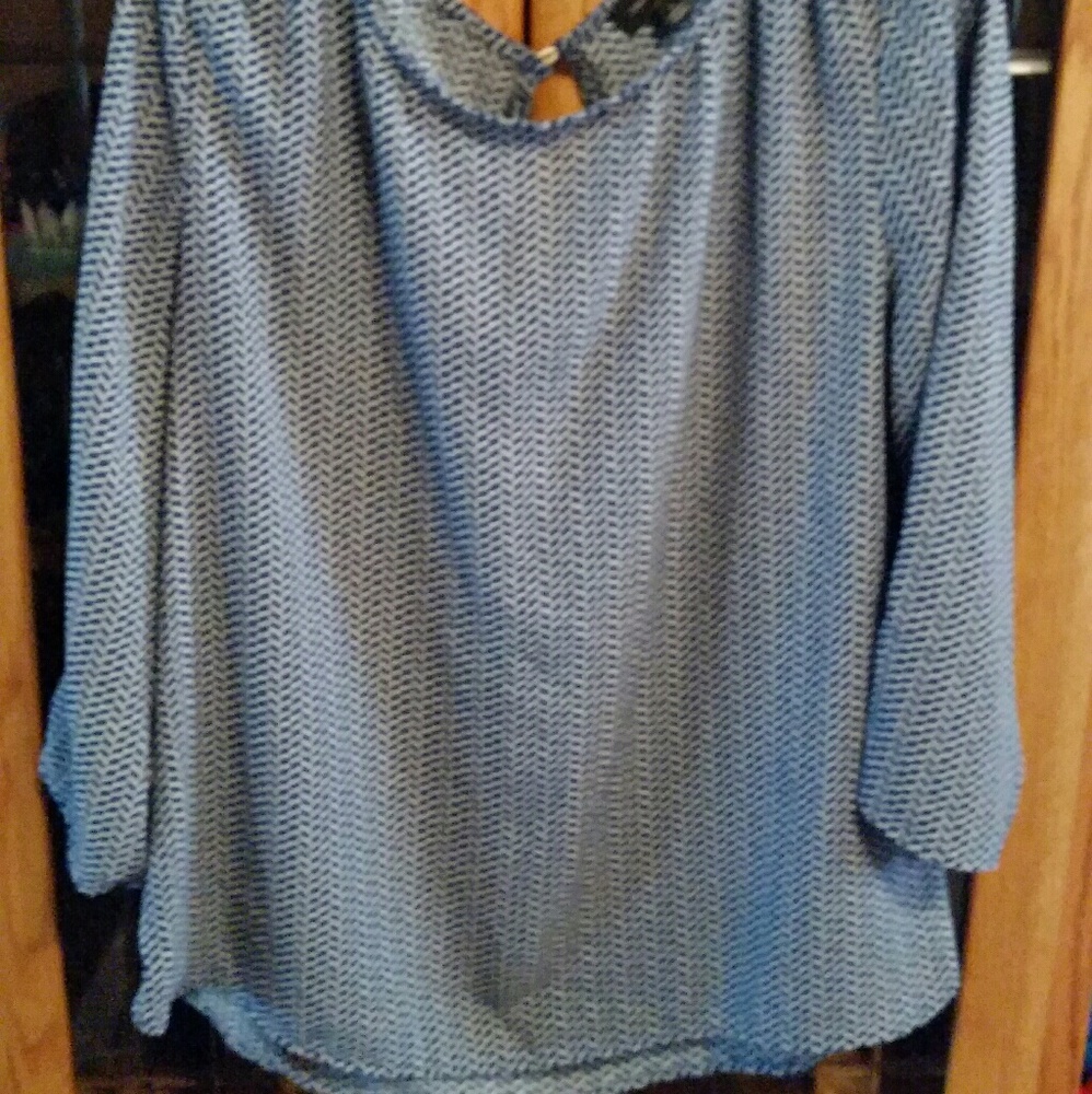 The Limited flowy, long sleeve blouse